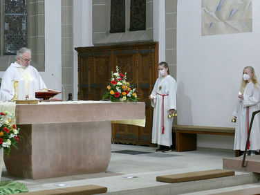 Lumen Christi - Auferstehungsmesse in St. Crescentius (Foto: Karl-Franz Thiede)